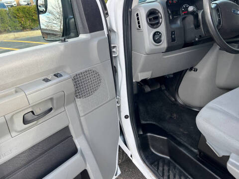 2013 Ford E-Series