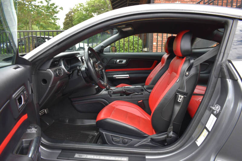 2022 Ford Mustang EcoBoost Premium