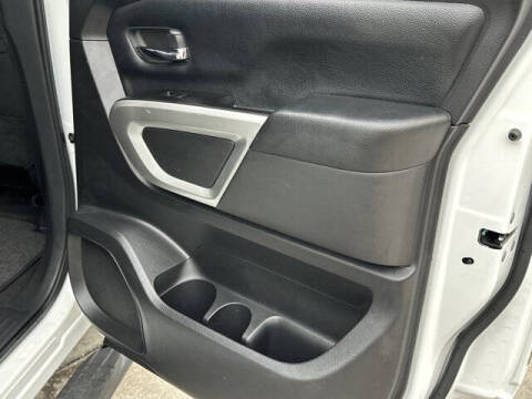 2019 Nissan Titan SV