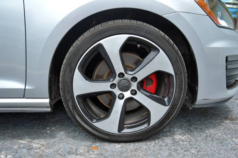 2017 Volkswagen Golf GTI S