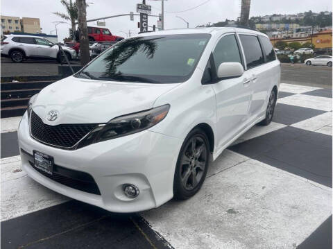 2015 Toyota Sienna