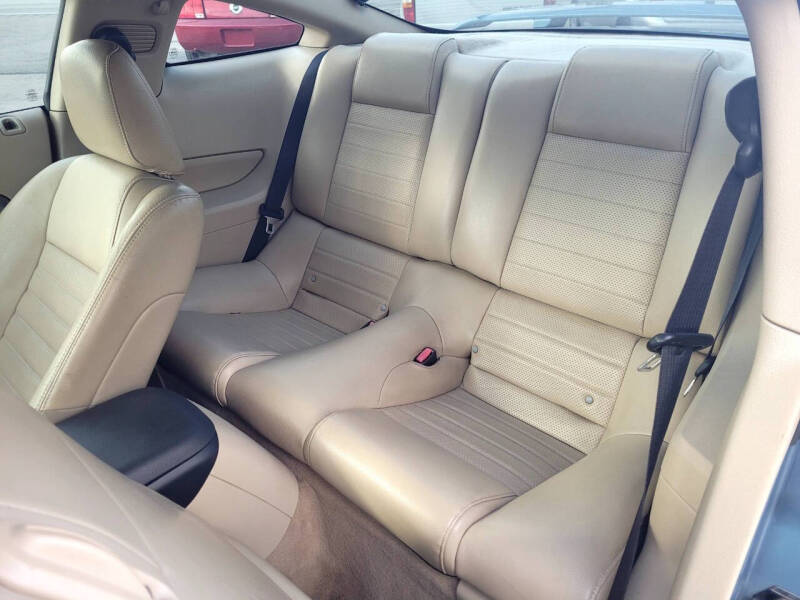 2006 Ford Mustang GT Deluxe