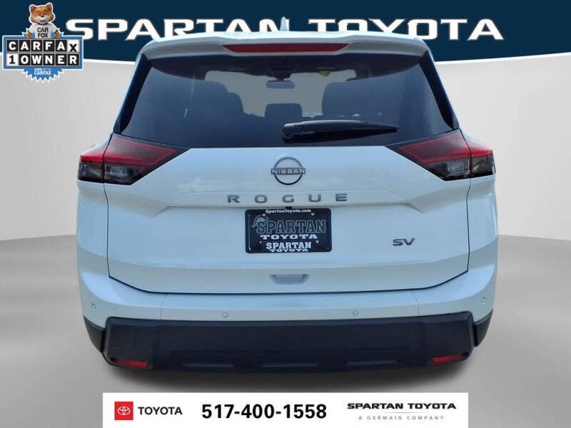 2024 Nissan Rogue SV