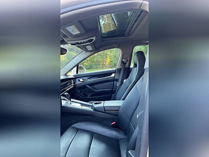 2011 Porsche Panamera