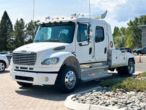 2006 Freightliner M2 106