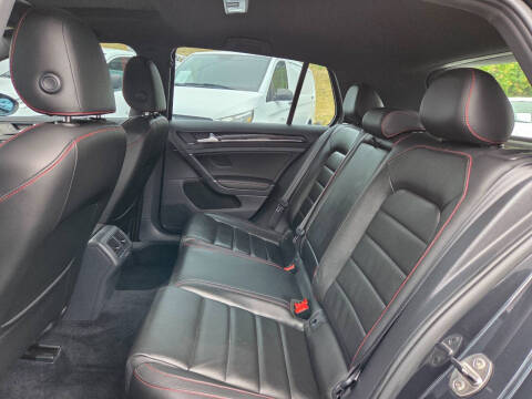 2016 Volkswagen Golf GTI SE