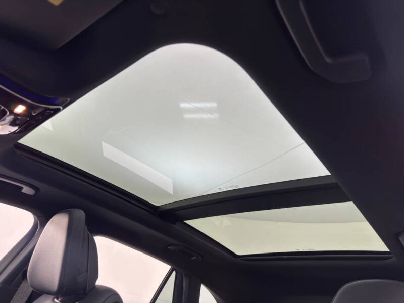 2025 Mercedes-Benz GLC GLC 300