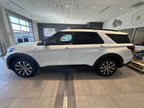 2022 Ford Explorer ST-Line