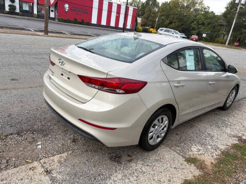 2017 Hyundai Elantra SE