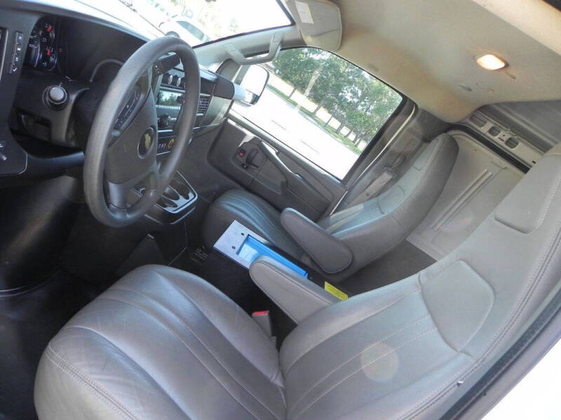 2021 Chevrolet Express 2500