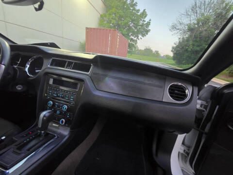 2014 Ford Mustang V6 Premium