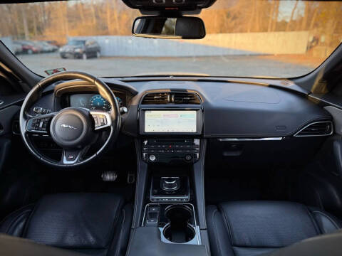 2017 Jaguar F-PACE S