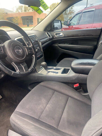 2011 Jeep Grand Cherokee Laredo