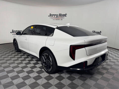 2025 Kia K4 GT-Line