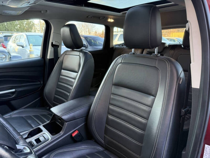 2019 Ford Escape SEL