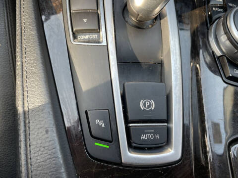 2015 BMW 5 Series 528i