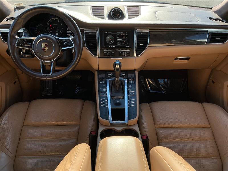 2016 Porsche Macan Turbo