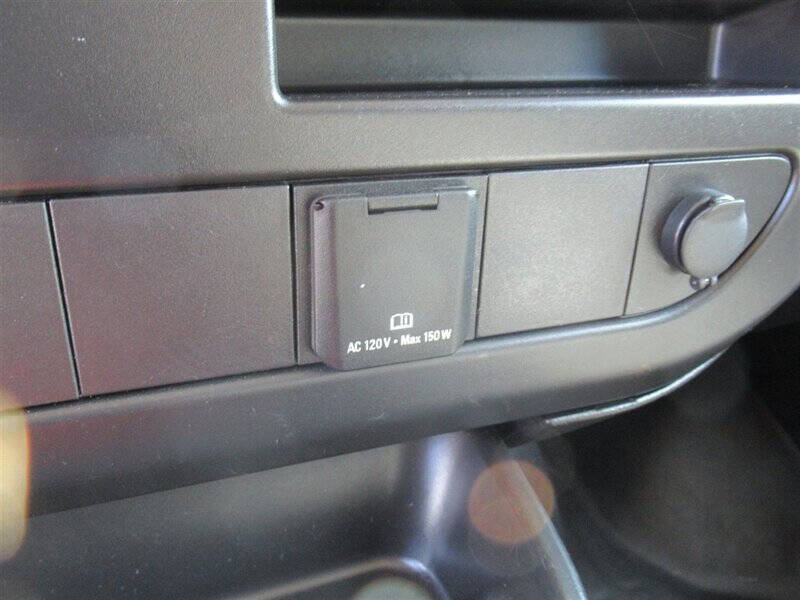 2022 GMC Savana 2500