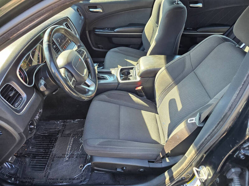 2017 Dodge Charger SXT