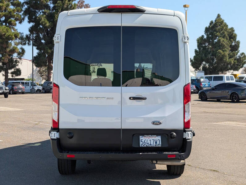 2024 Ford Transit 250