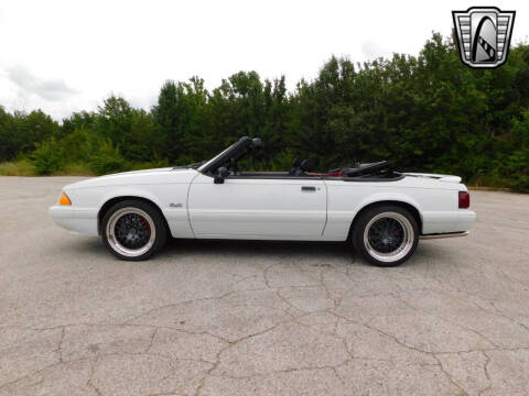 1990 Ford Mustang
