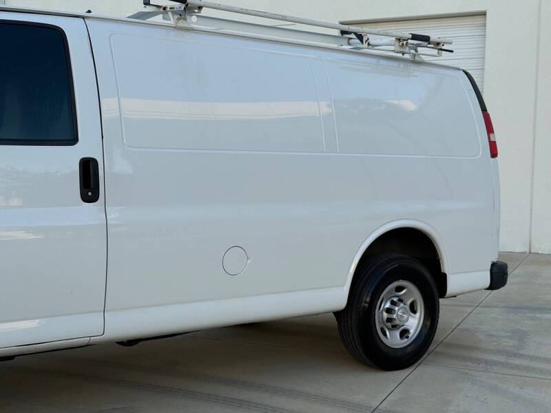 2019 Chevrolet Express 2500
