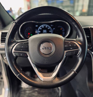 2020 Jeep Grand Cherokee Laredo E