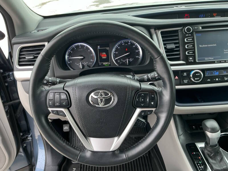 2017 Toyota Highlander Limited Platinum