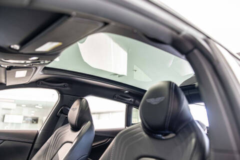 2021 Aston Martin DBX