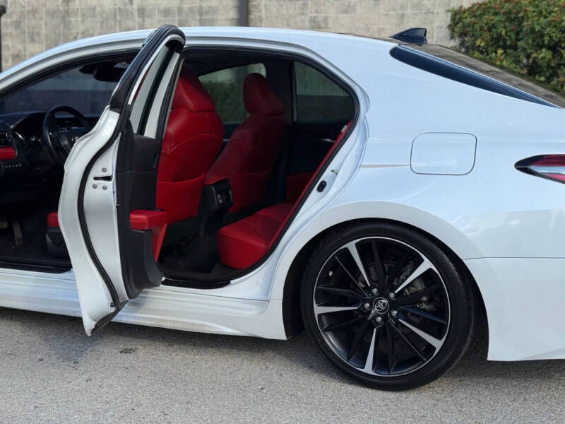 2019 Toyota Camry XSE