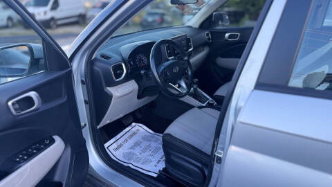 2021 Hyundai Venue SEL