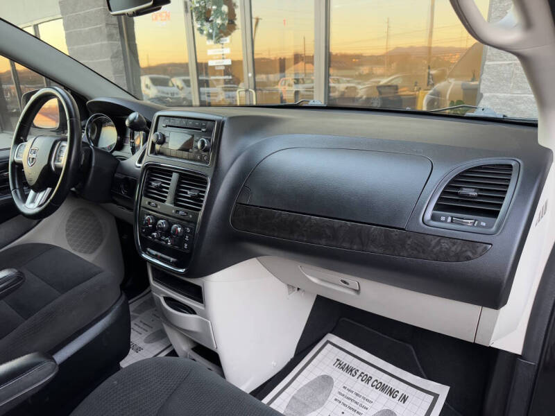 2016 Dodge Grand Caravan SE