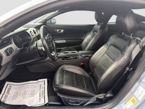 2022 Ford Mustang EcoBoost Premium