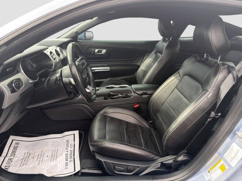 2022 Ford Mustang EcoBoost Premium