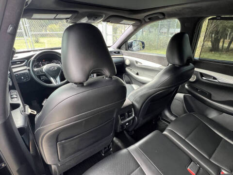 2019 Infiniti QX50 Essential