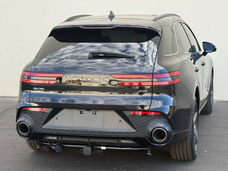 2024 Genesis GV70 2.5T Standard