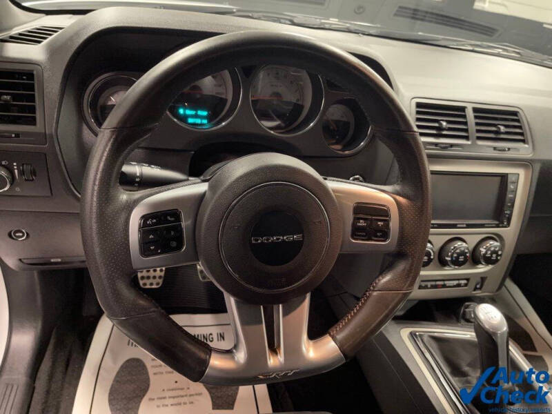 2014 Dodge Challenger SRT8