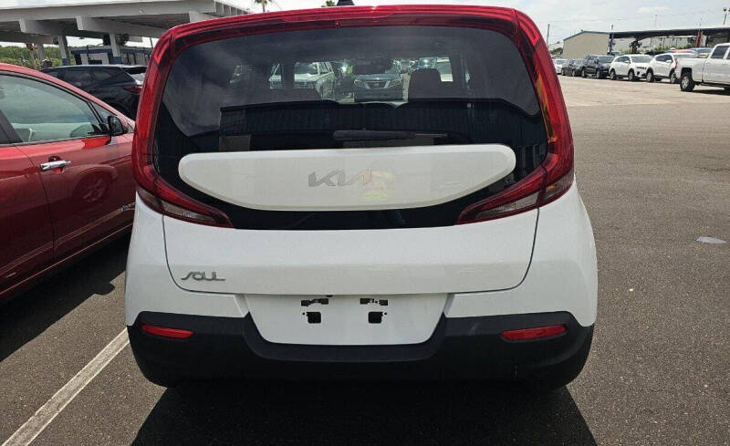 2022 Kia Soul LX