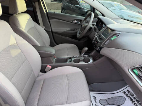 2017 Chevrolet Cruze LT Auto