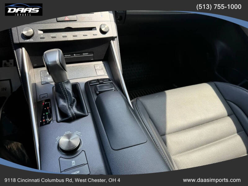 2016 Lexus IS 300