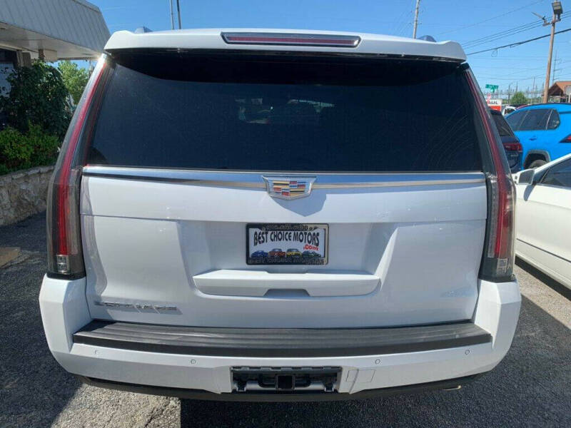 2016 Cadillac Escalade Luxury Collection