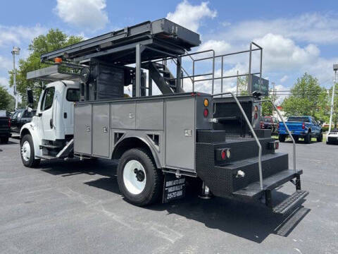 2010 Freightliner M2 106