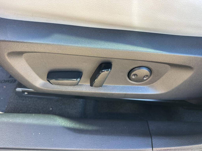 2023 Mitsubishi Outlander PHEV SEL