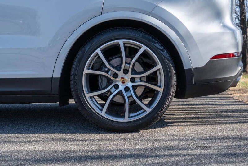 2023 Porsche Cayenne S