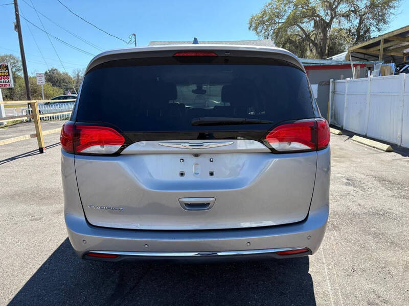 2017 Chrysler Pacifica Touring Plus