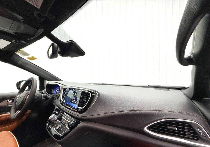 2026 Chrysler Pacifica Pinnacle