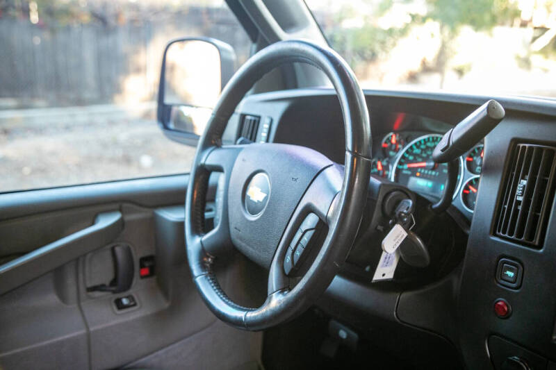 2020 Chevrolet Express 2500