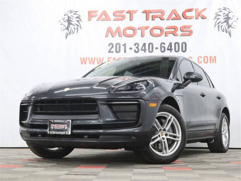 2022 Porsche Macan