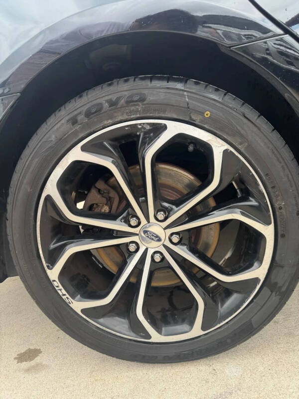 2017 Ford Taurus SHO