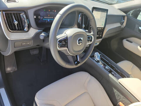 2026 Volvo XC60 T8 Plus